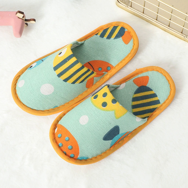 1Pair Disposable Cartoon Child - Kids Indoor Outdoor Slippers 评论和价格