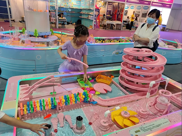 Bonhong Top Quality Amusement  - Kids Outdoor Water Table 评论和价格